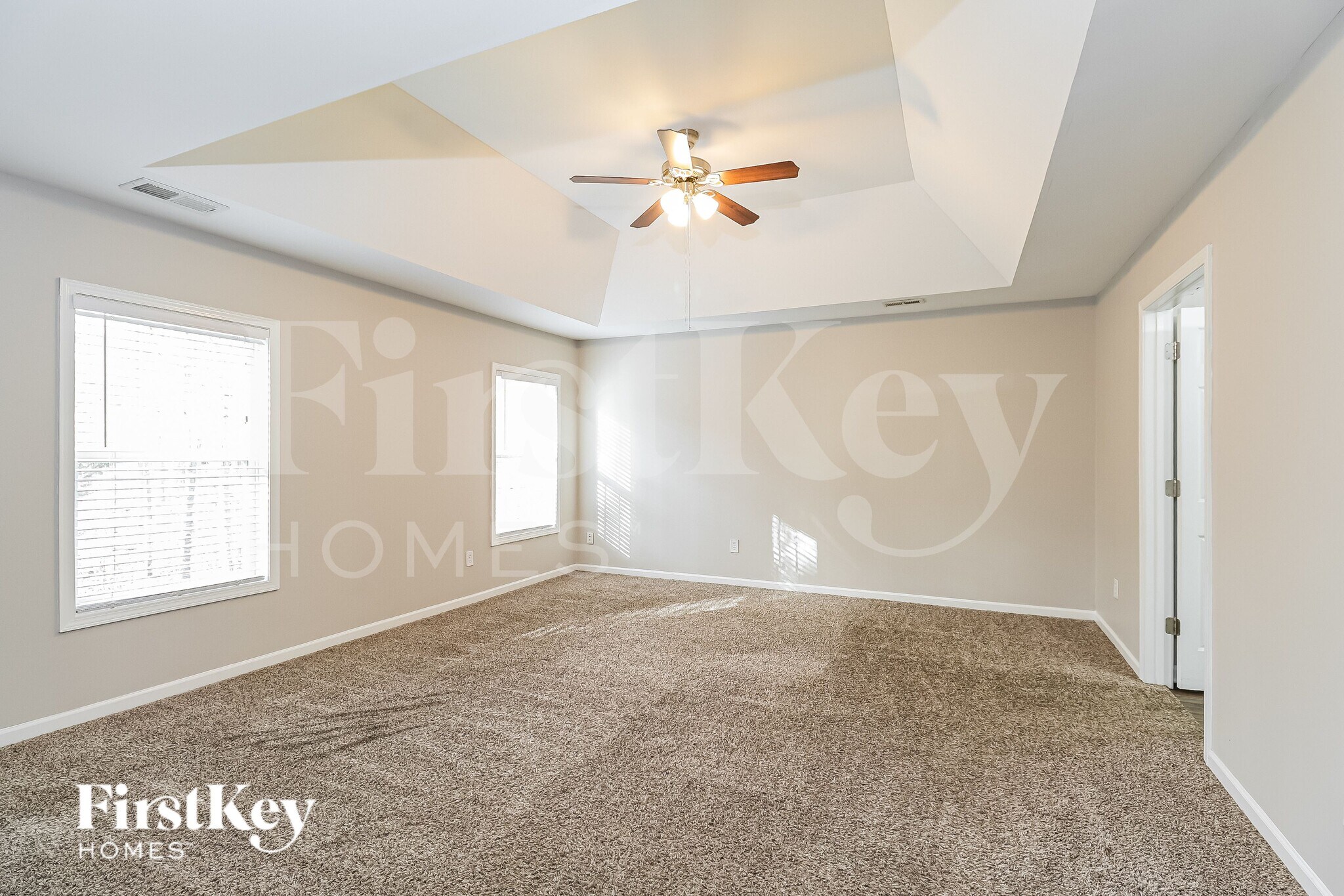 Building Photo - 9827 Jeanette Cir