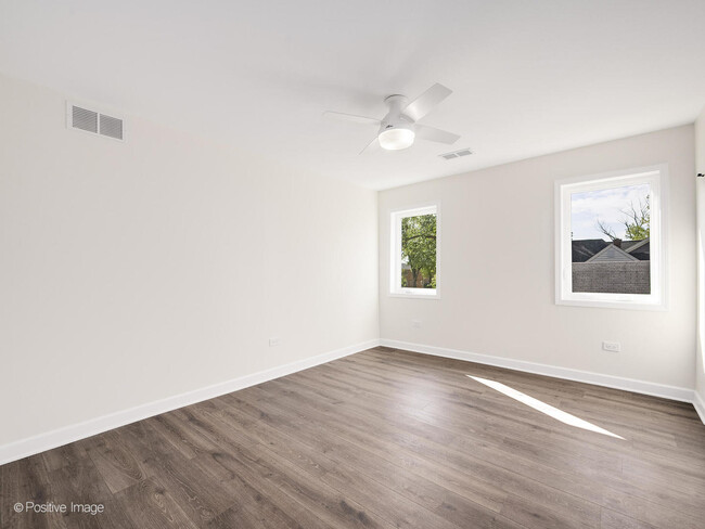 Building Photo - 4206 Forest Ave