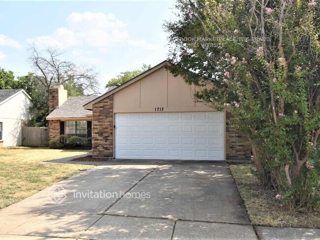 Building Photo - 1713 Lewis Trail