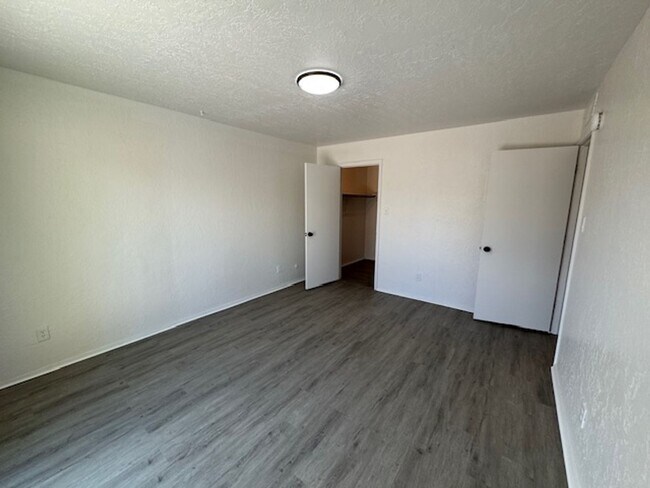 Building Photo - 1050 Meadowlark Ct SE
