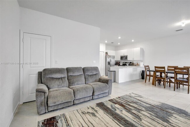 Building Photo - 20492 NW 4th Ave