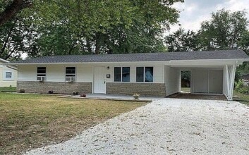 Building Photo - 17 Drexel Dr