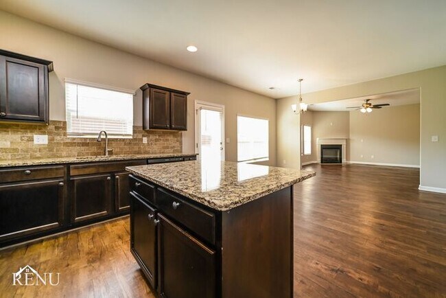 Building Photo - 2360 Cornell Cir