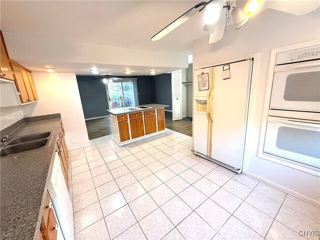 Building Photo - 8394A Shallowcreek Rd