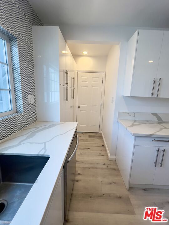 Building Photo - 1206 Keniston Ave