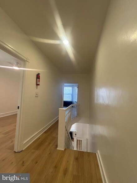 Building Photo - 719 S 57th St