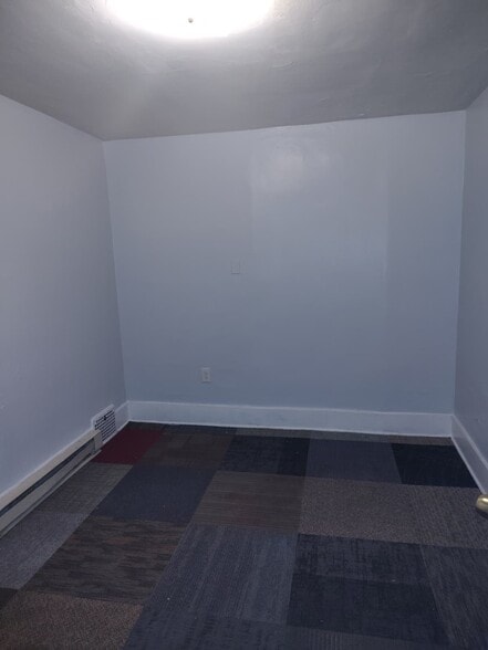 Building Photo - 167 Chittenden St
