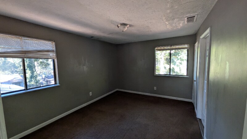 Building Photo - 1534 Spender Dr