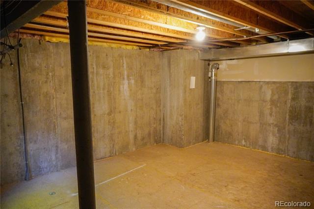 Building Photo - 640 S Yarrow St