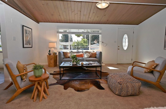 Building Photo - 4 Bed Castro Valley Home For Rent