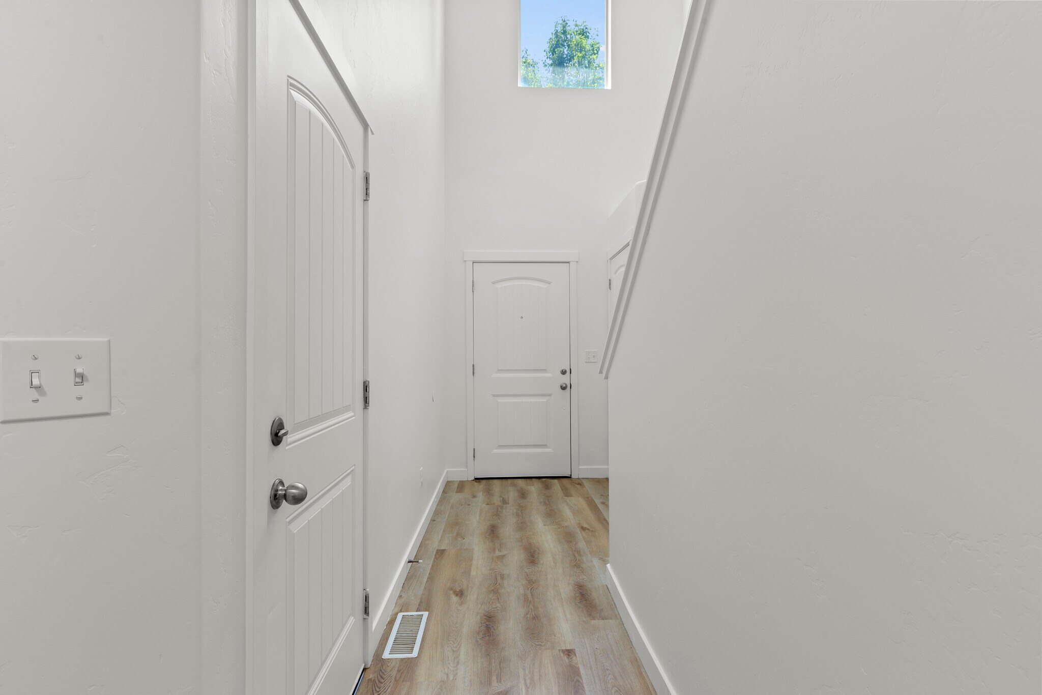 Building Photo - 2668 Cottonwood Dr