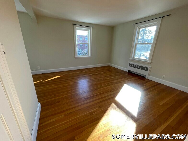 Building Photo - 279 Washington St