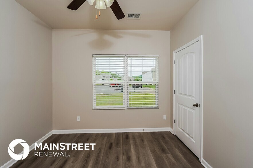 Building Photo - 5009 Bella Ct