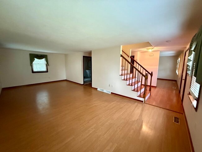 Building Photo - 69 Timberline Dr