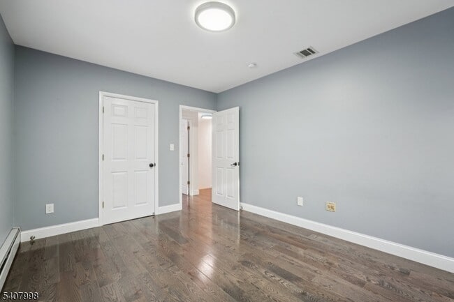 Building Photo - 20 Fairmount Rd