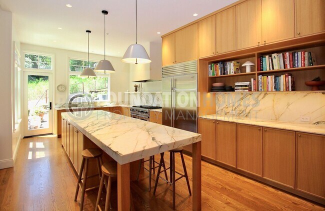 Building Photo - Mill Valley Retreat with Views, Luxury Fin...