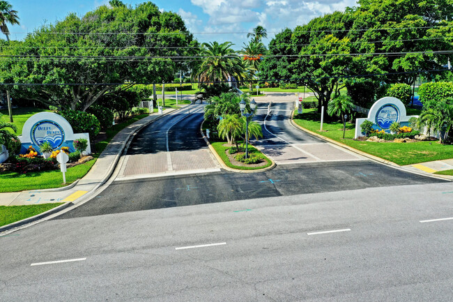 Building Photo - 1521 Ocean Dunes Cir