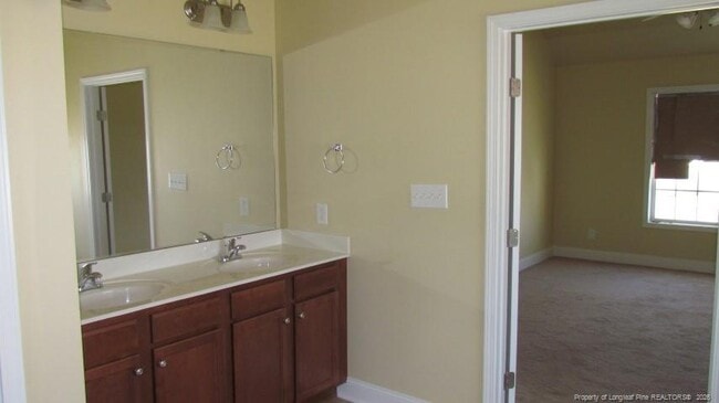 Building Photo - 3428 Castlefield Ln