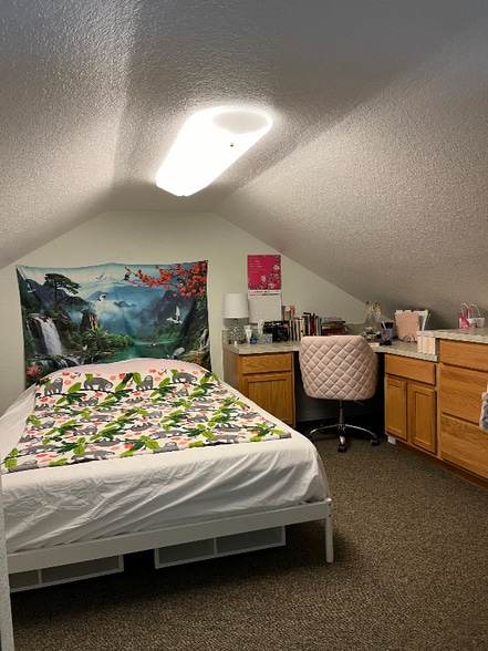 Building Photo - 2020 Lee Dr