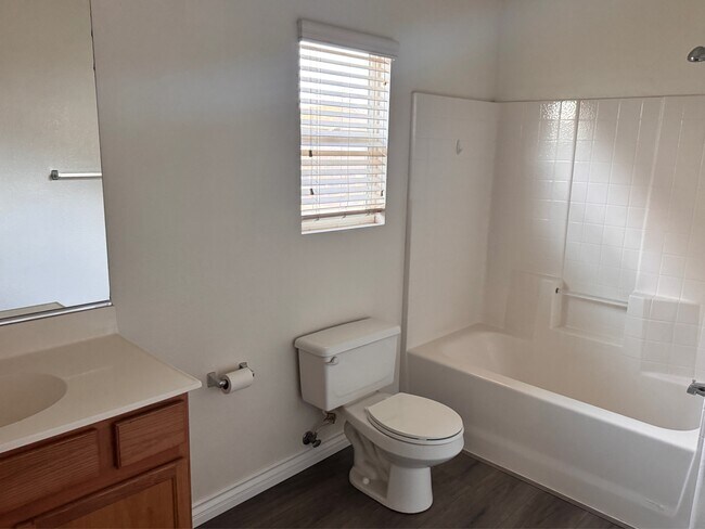 Building Photo - 14031 Crystal St