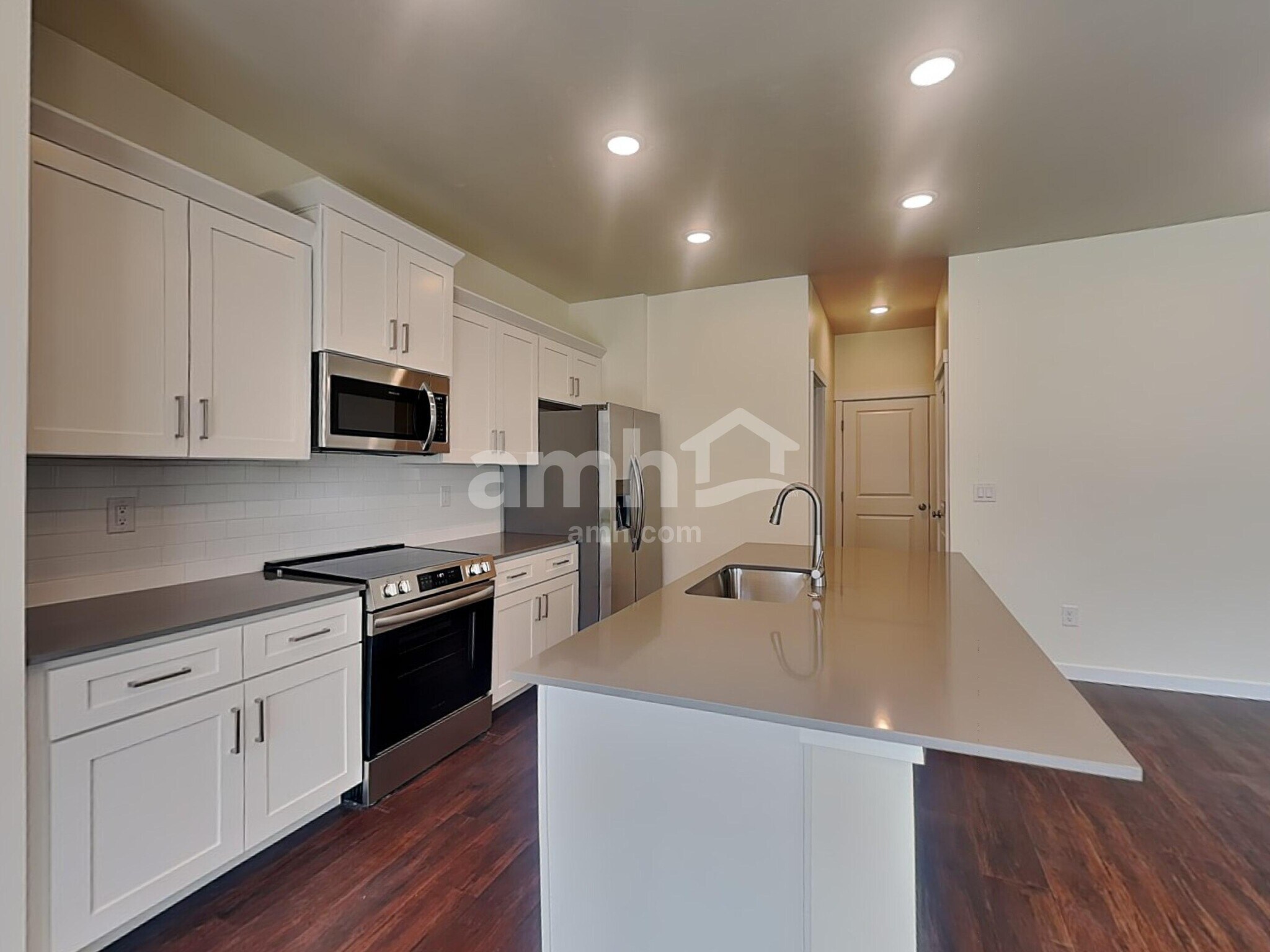 Building Photo - 1544 N Garnet Creek Ave