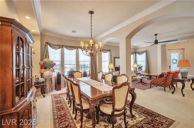 Building Photo - LUXURY HOME IN SEVEN HILLS
