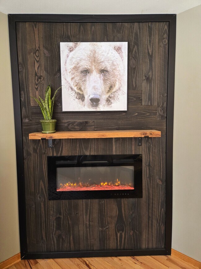 Building Photo - S43W30464 Stone Gate Ln