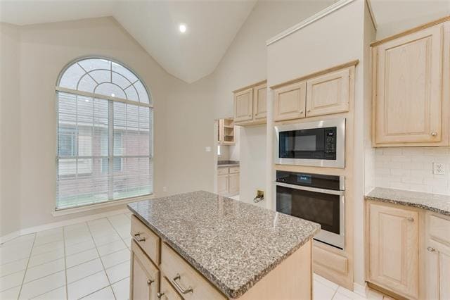 Building Photo - 3840 Stockport Dr