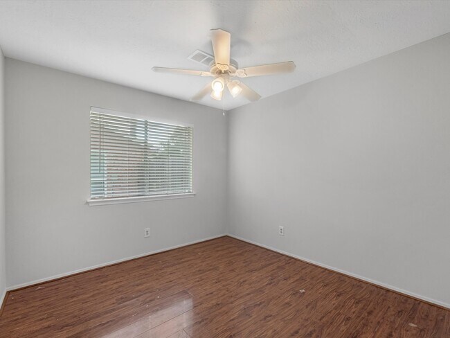 Building Photo - 7234 Lost Fable Ln