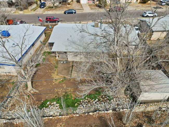 Building Photo - 8408 Reindeer Ave