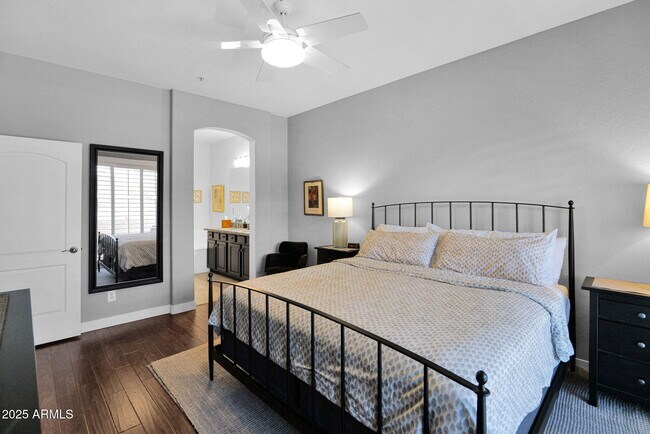 Building Photo - 19550 N Grayhawk Dr