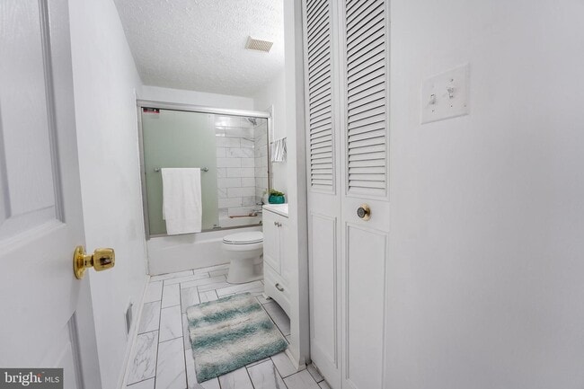 Building Photo - 4711 Hersand Ct
