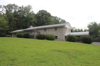 Building Photo - 1951 Clinton Hwy