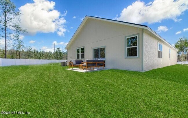 Building Photo - 14600 Macadamia Ln