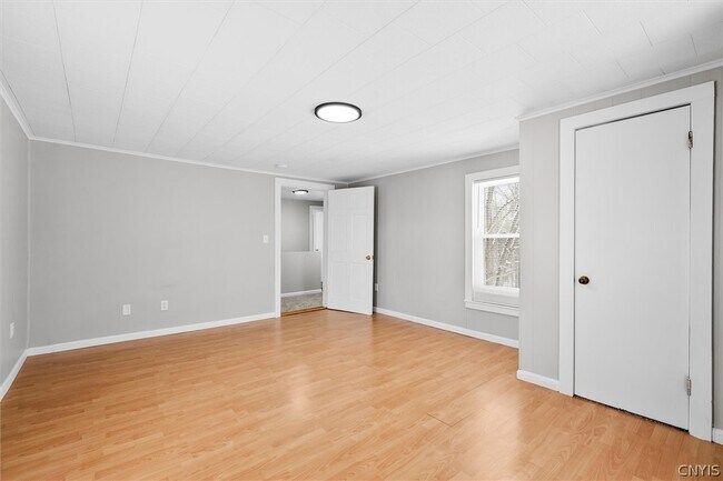 Building Photo - 6982 Webster Rd