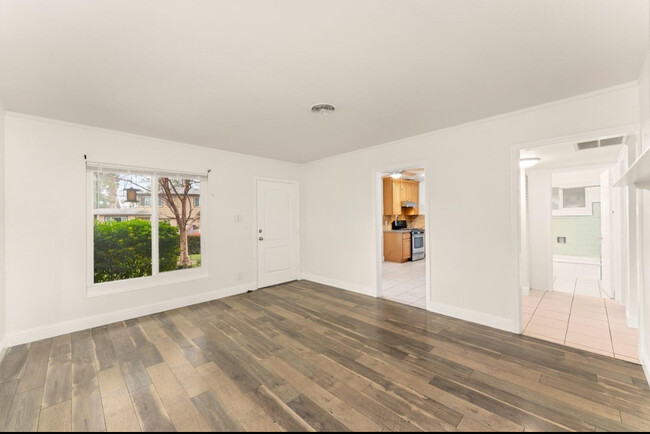 Building Photo - 2425 Edison Ave