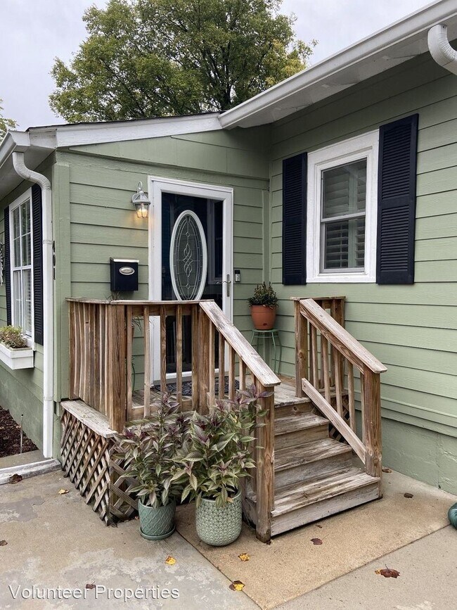 Building Photo - 3 br, 2 bath House - 401 Cleves St.