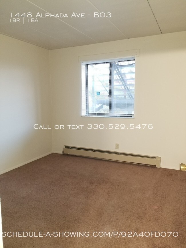 Building Photo - 1448 Alphada Ave