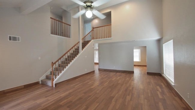 Building Photo - 1203 Brook Grove Dr