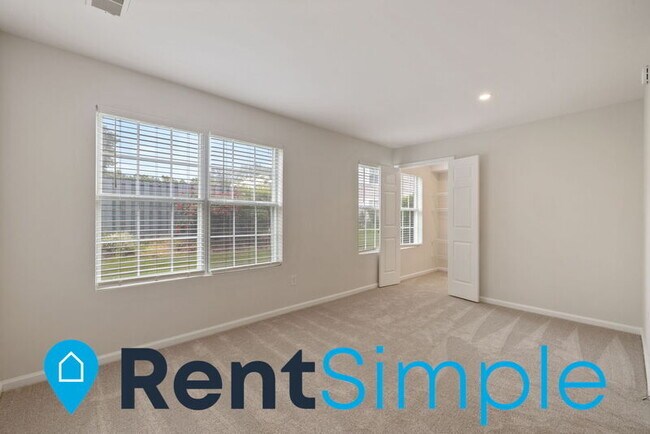 Building Photo - 8075 Lacy Dr