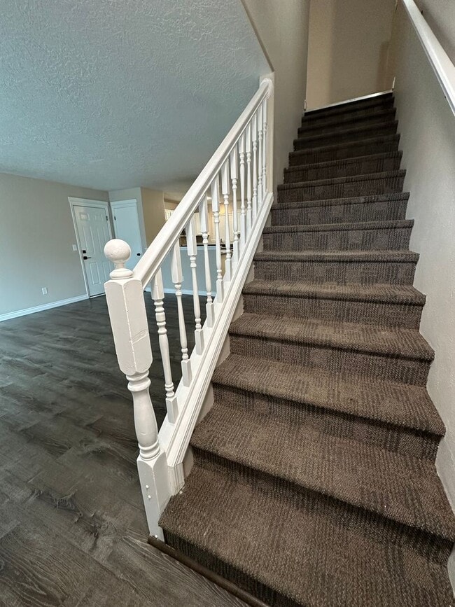 Building Photo - Rockingham Duplex- Northeast Salem