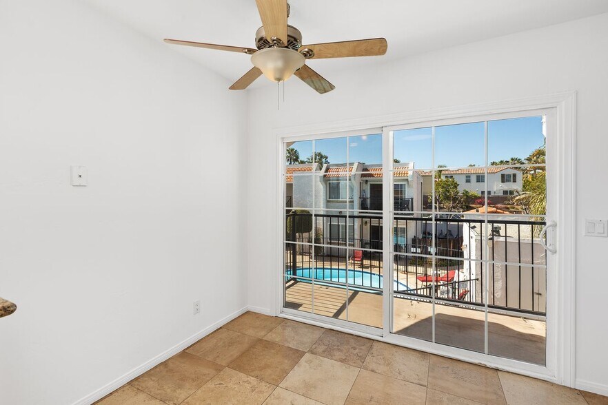 Building Photo - 1499 Broadway