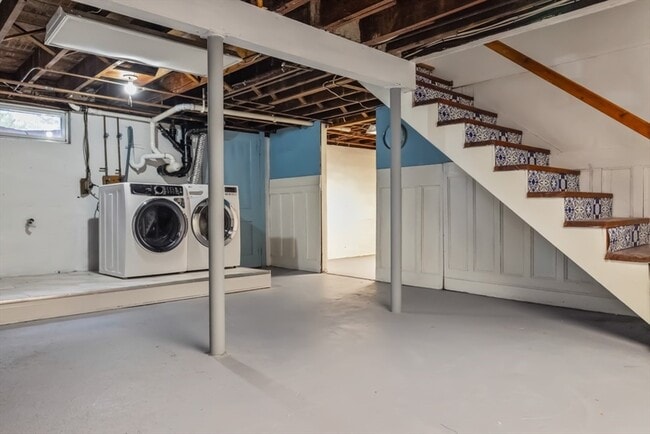 Building Photo - 46 Bowden Ave