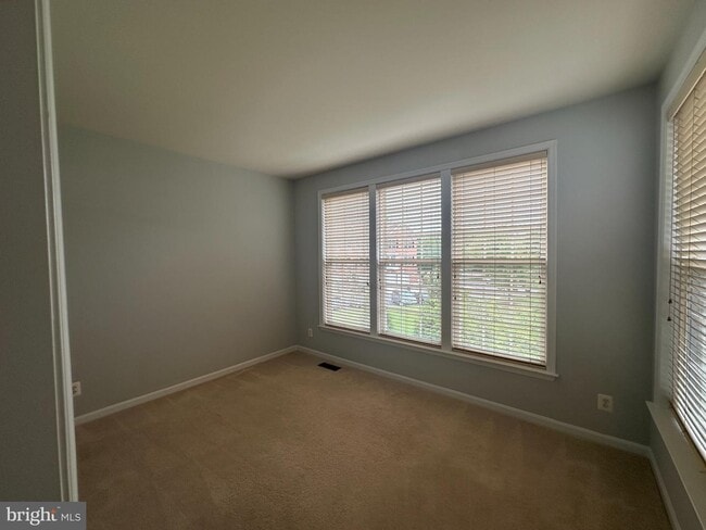 Building Photo - 45760 Smoketree Terrace