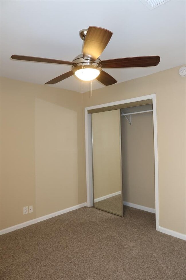 Building Photo - 3000 S 1st St