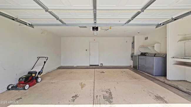 Building Photo - 10454 W Pasadena Ave