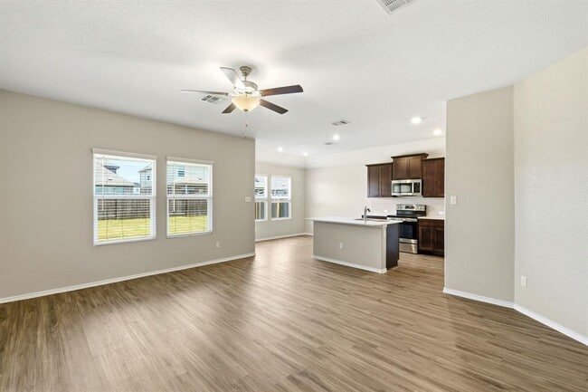Building Photo - 1001 Bluejack Wy