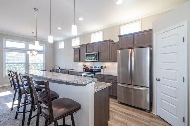 Building Photo - 3004 Lodge View Ct