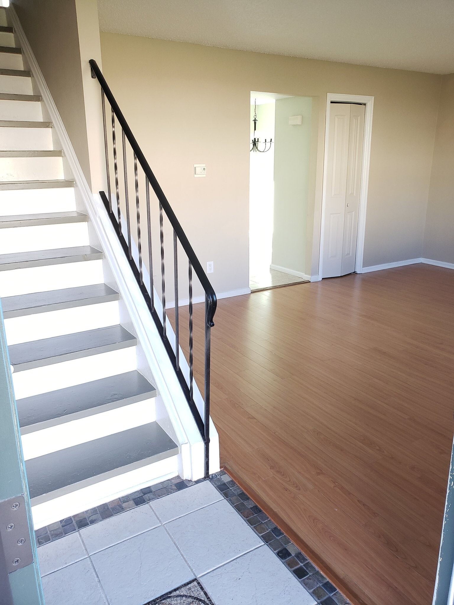 Building Photo - 1219 Willow Bend Cir