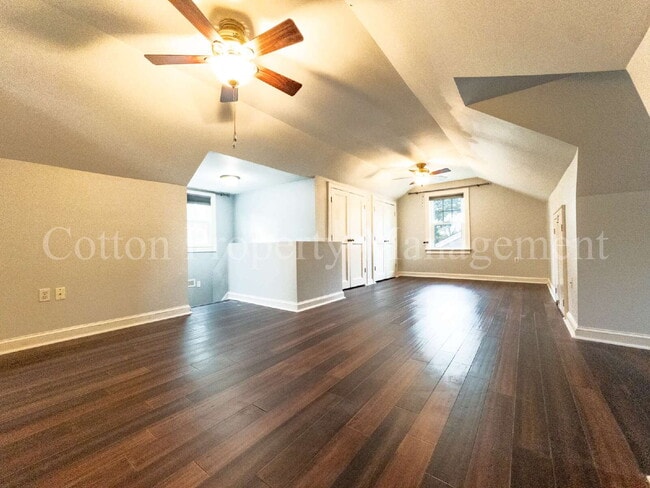 Building Photo - 309 N 23rd St